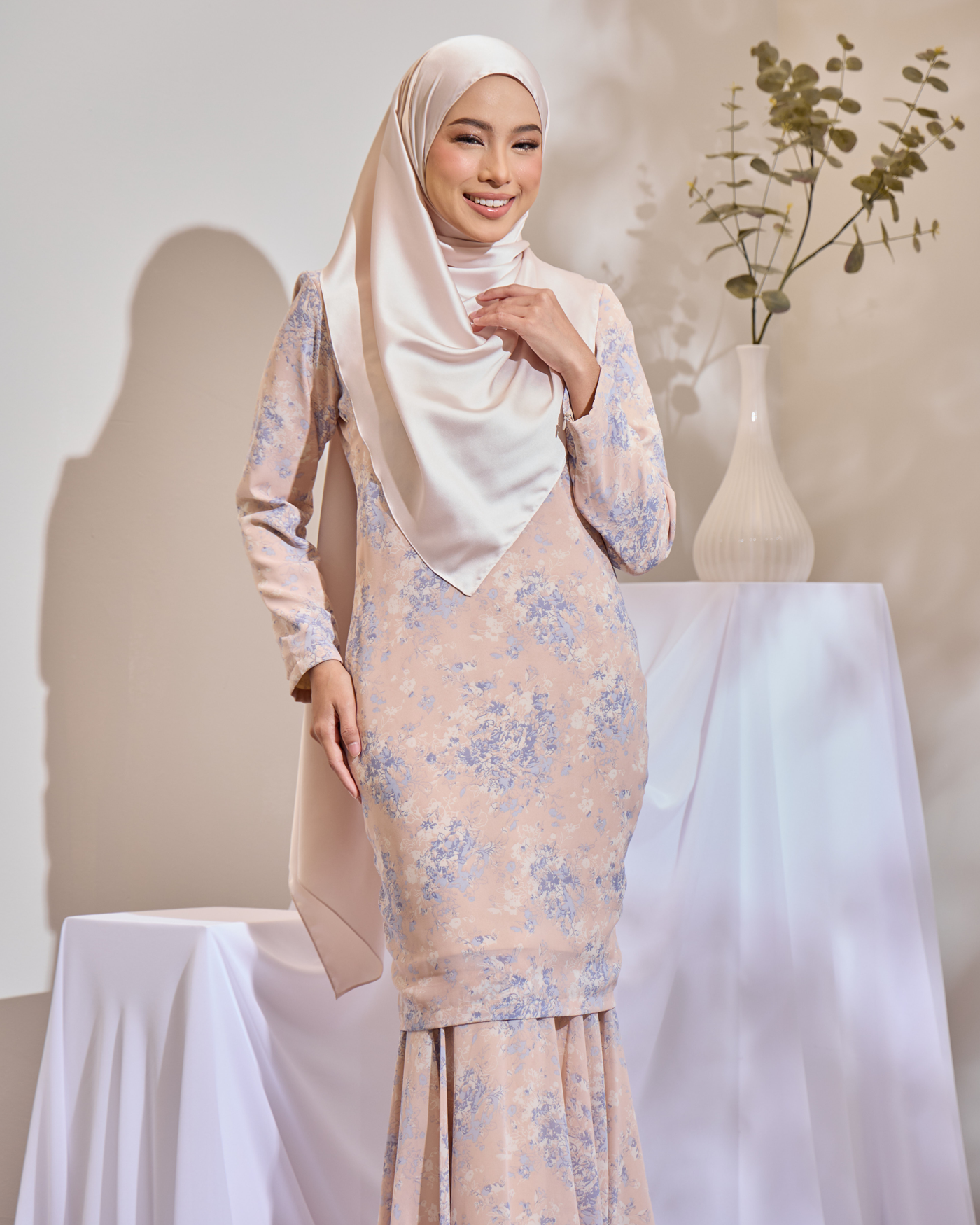 JULIA KURUNG - CRAYOLA PEACH