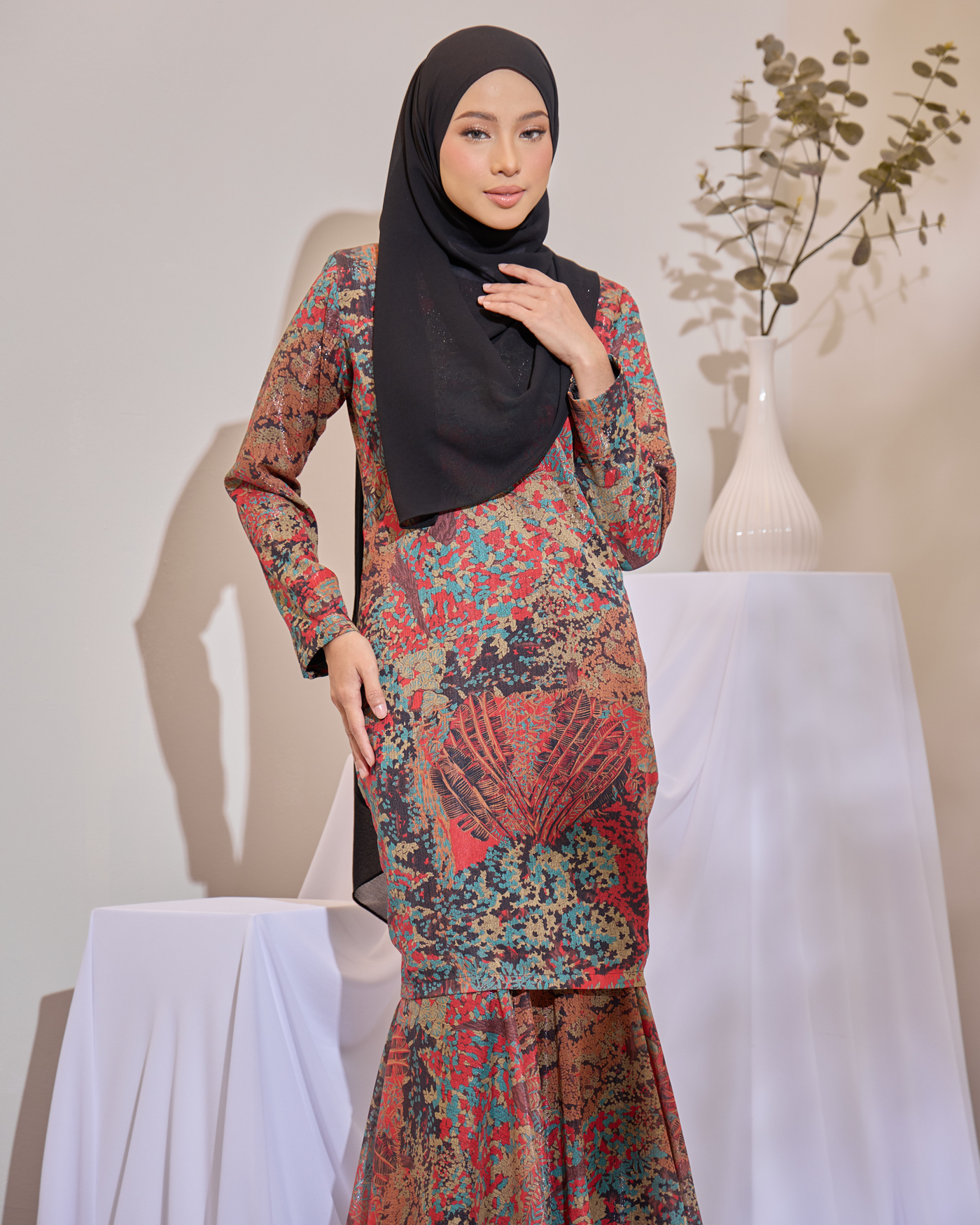 JULIA KURUNG - RUBY FOREST