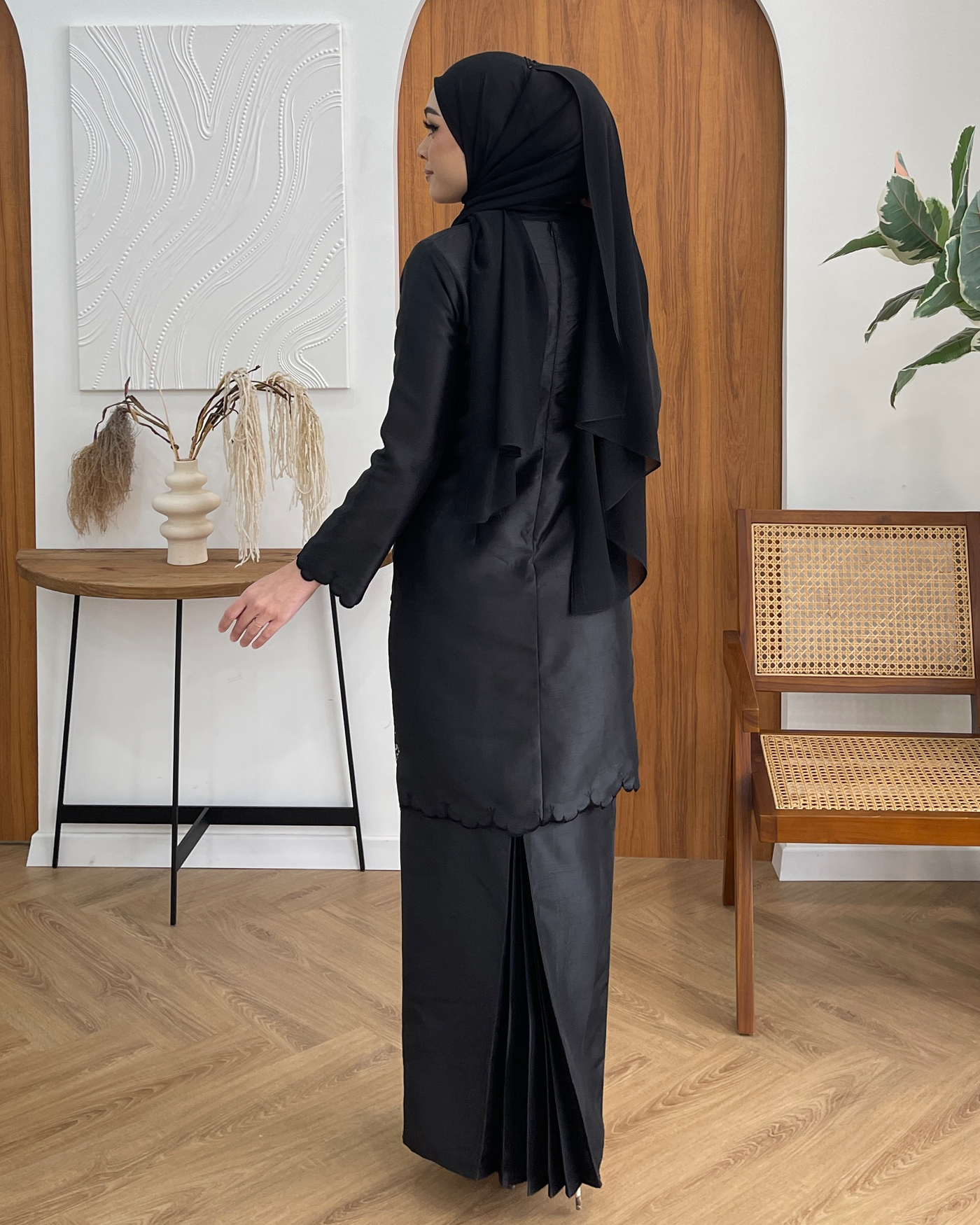 MAYSA KURUNG - BLACK