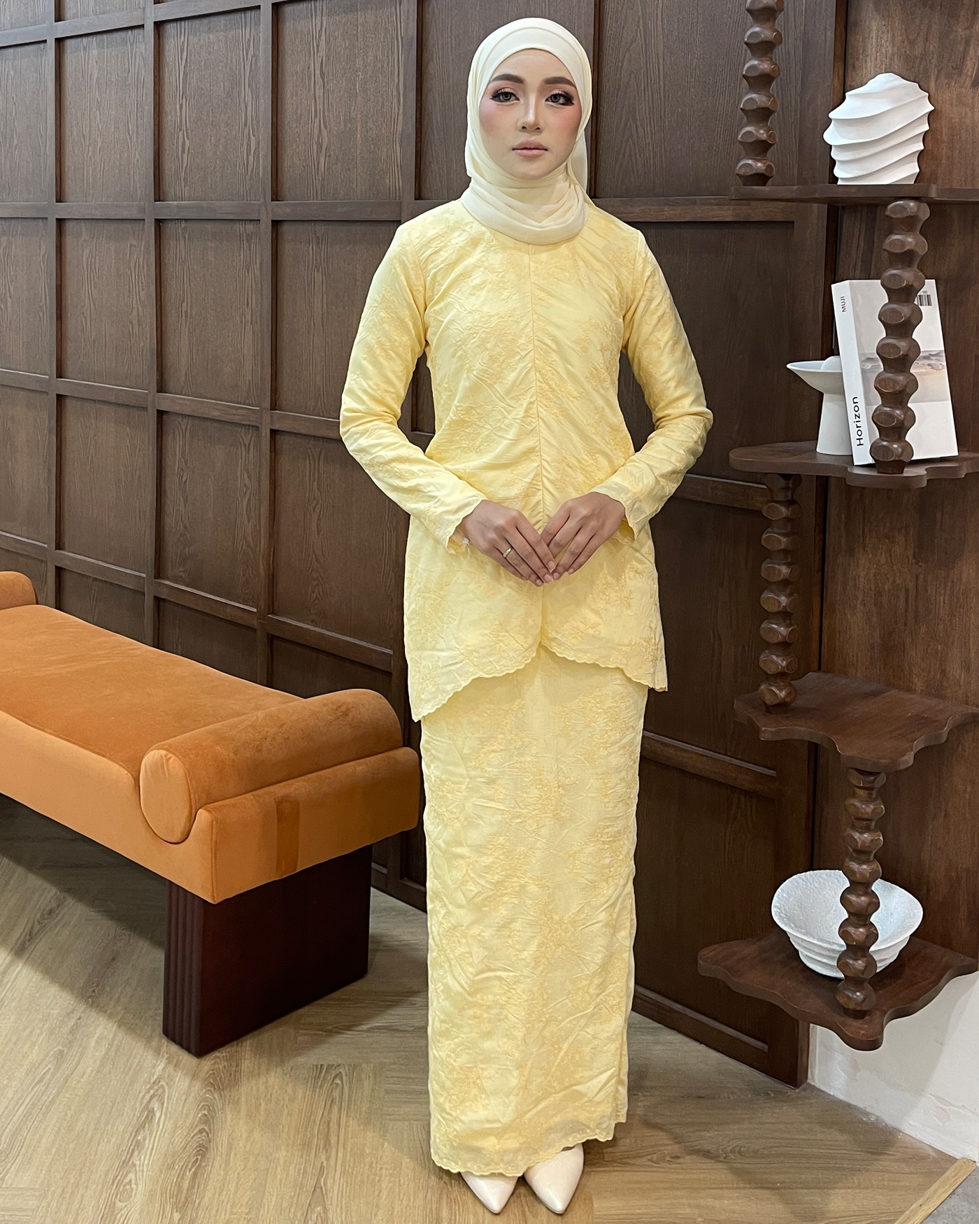 ELICE KURUNG - SOFT BUTTER