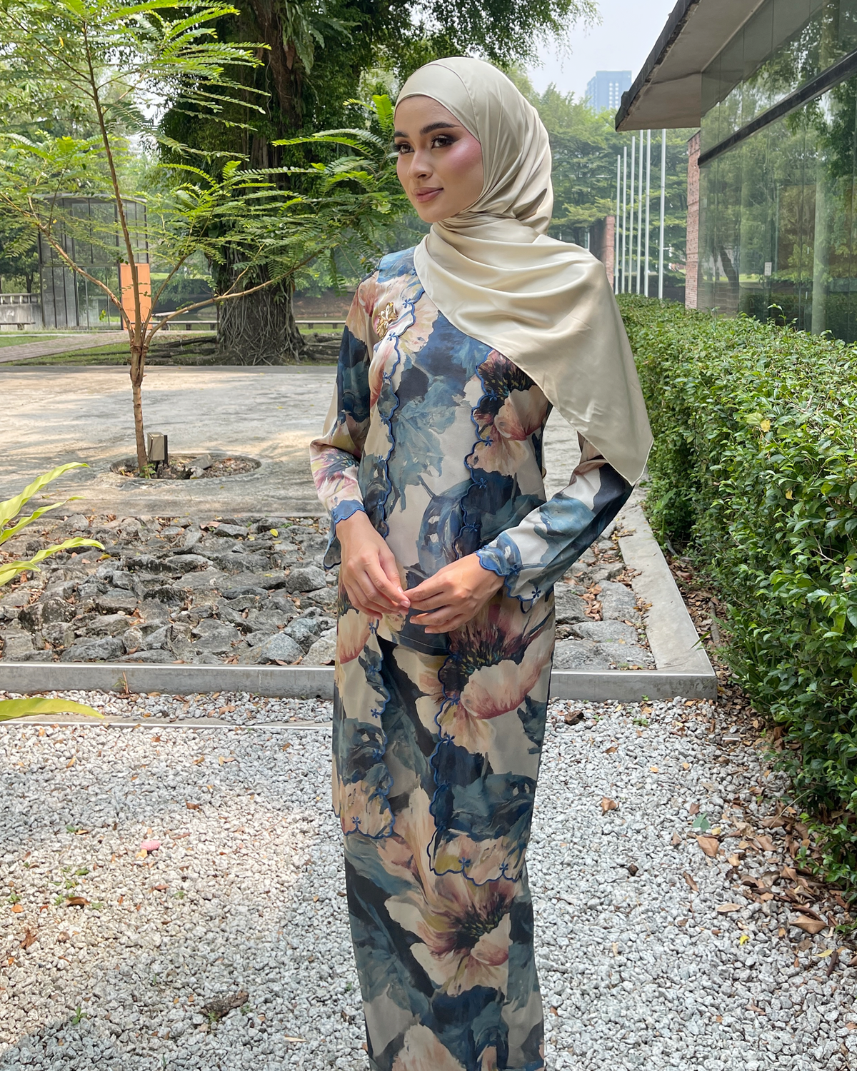 MILLA KURUNG - SAPPHIRE