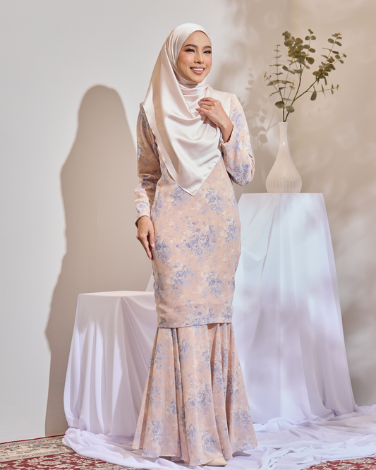 JULIA KURUNG - CRAYOLA PEACH