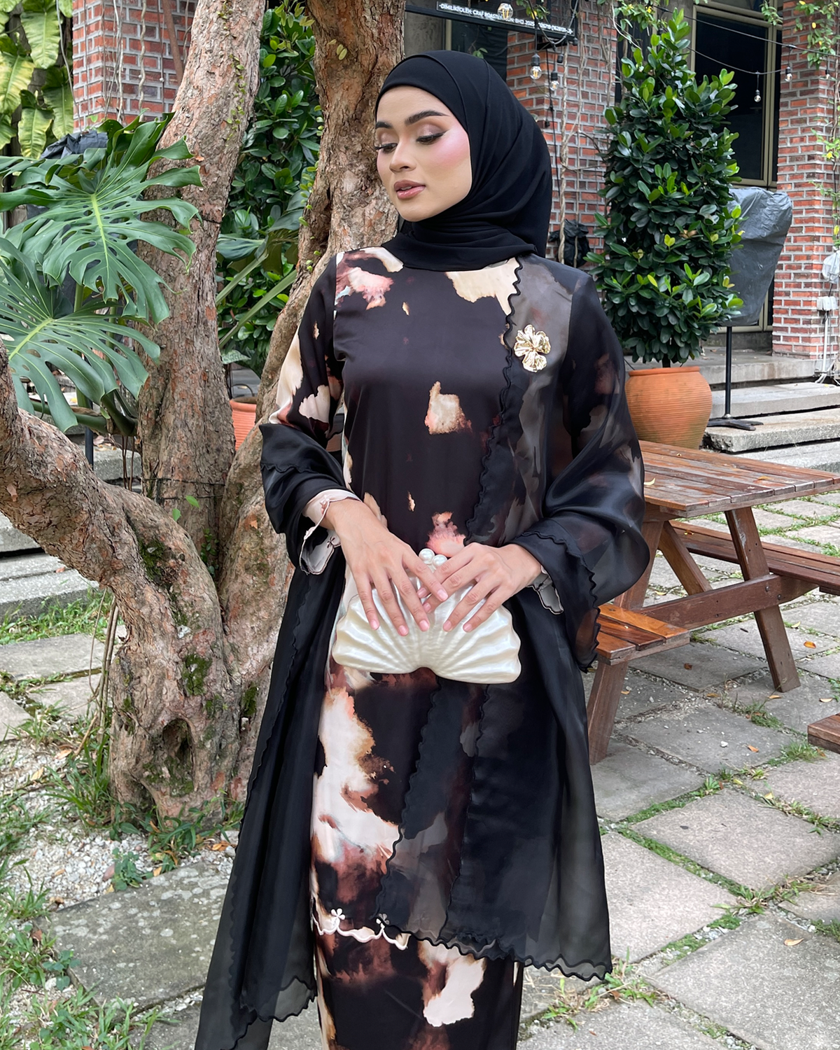 LIYA KURUNG - SABLE (PREORDER)