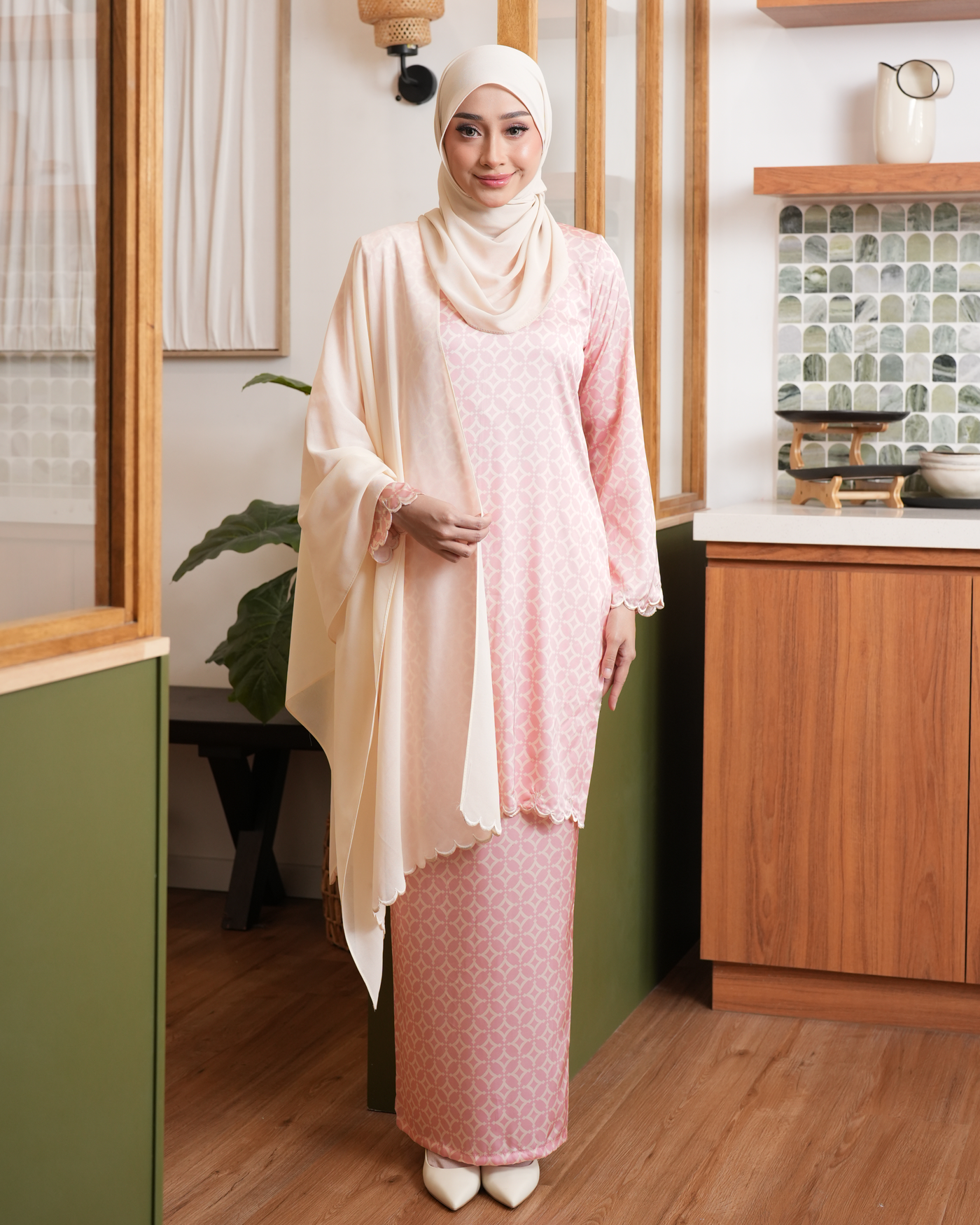 TYA KURUNG - CORAL PINK