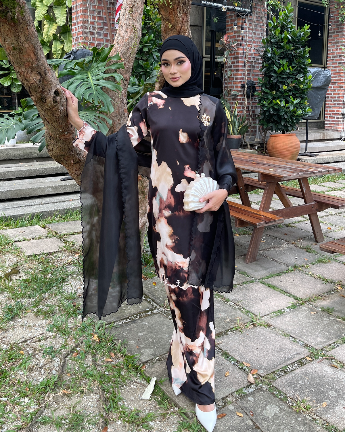 LIYA KURUNG - SABLE (PREORDER)