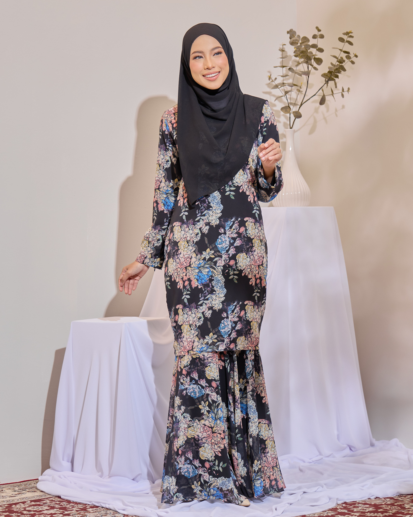 JULIA KURUNG - DAISY BLACK