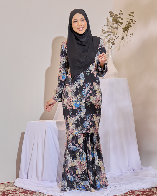 JULIA KURUNG - DAISY BLACK