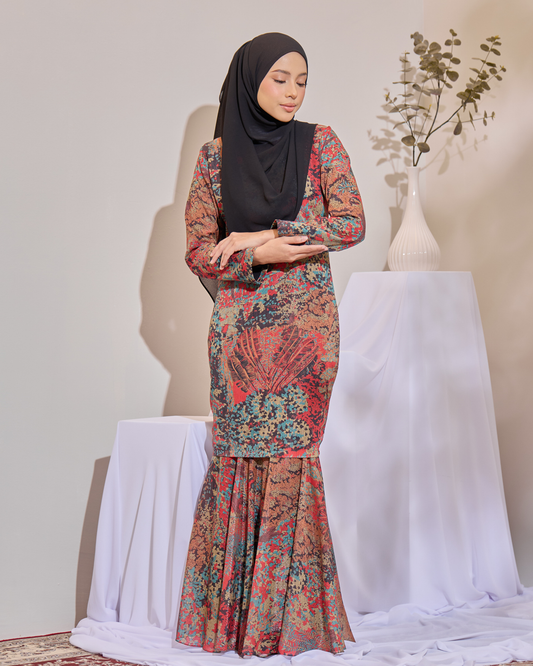 JULIA KURUNG - RUBY FOREST