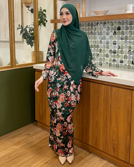 RAYNA KURUNG - MYSTIC EMERALD