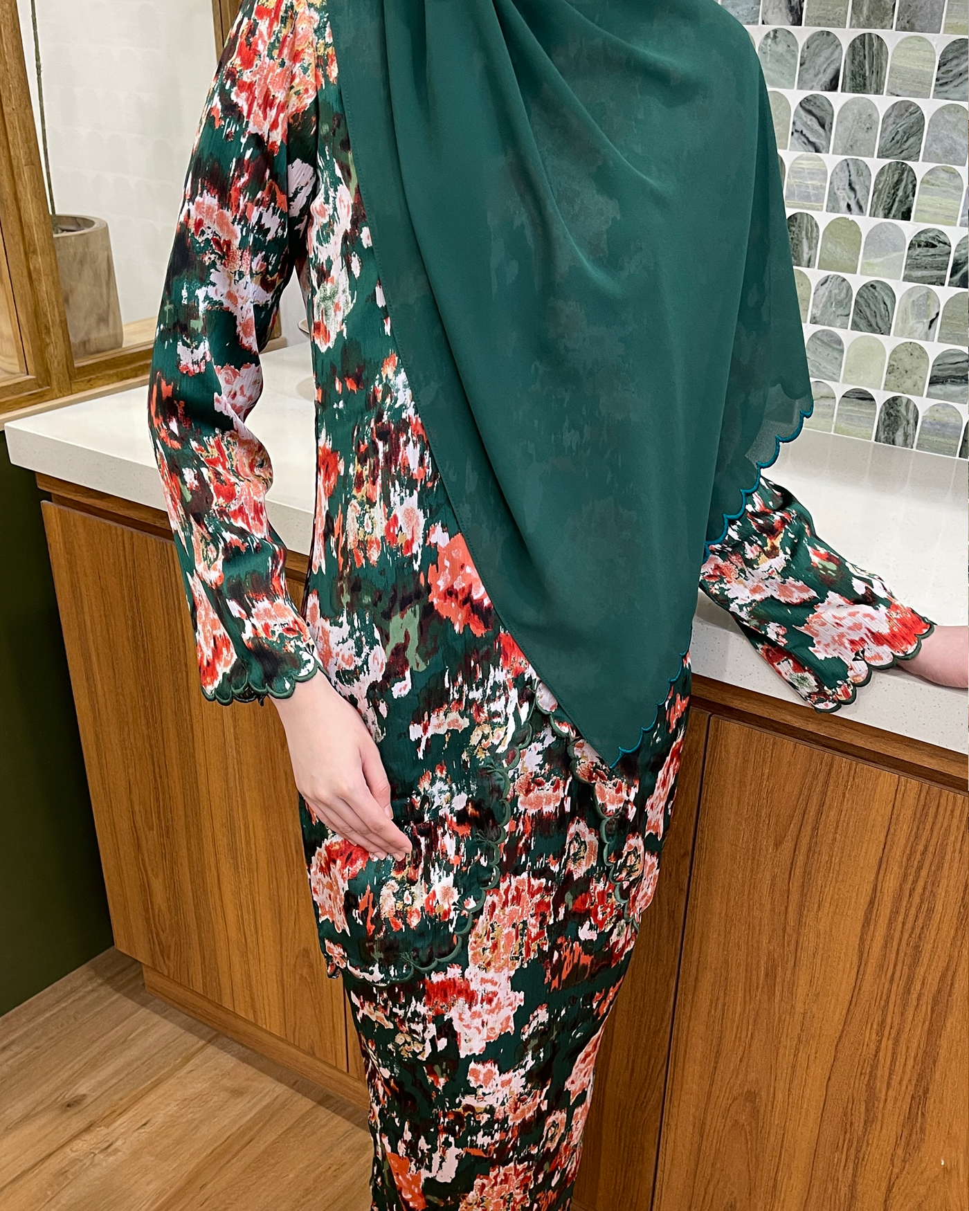 RAYNA KURUNG - MYSTIC EMERALD