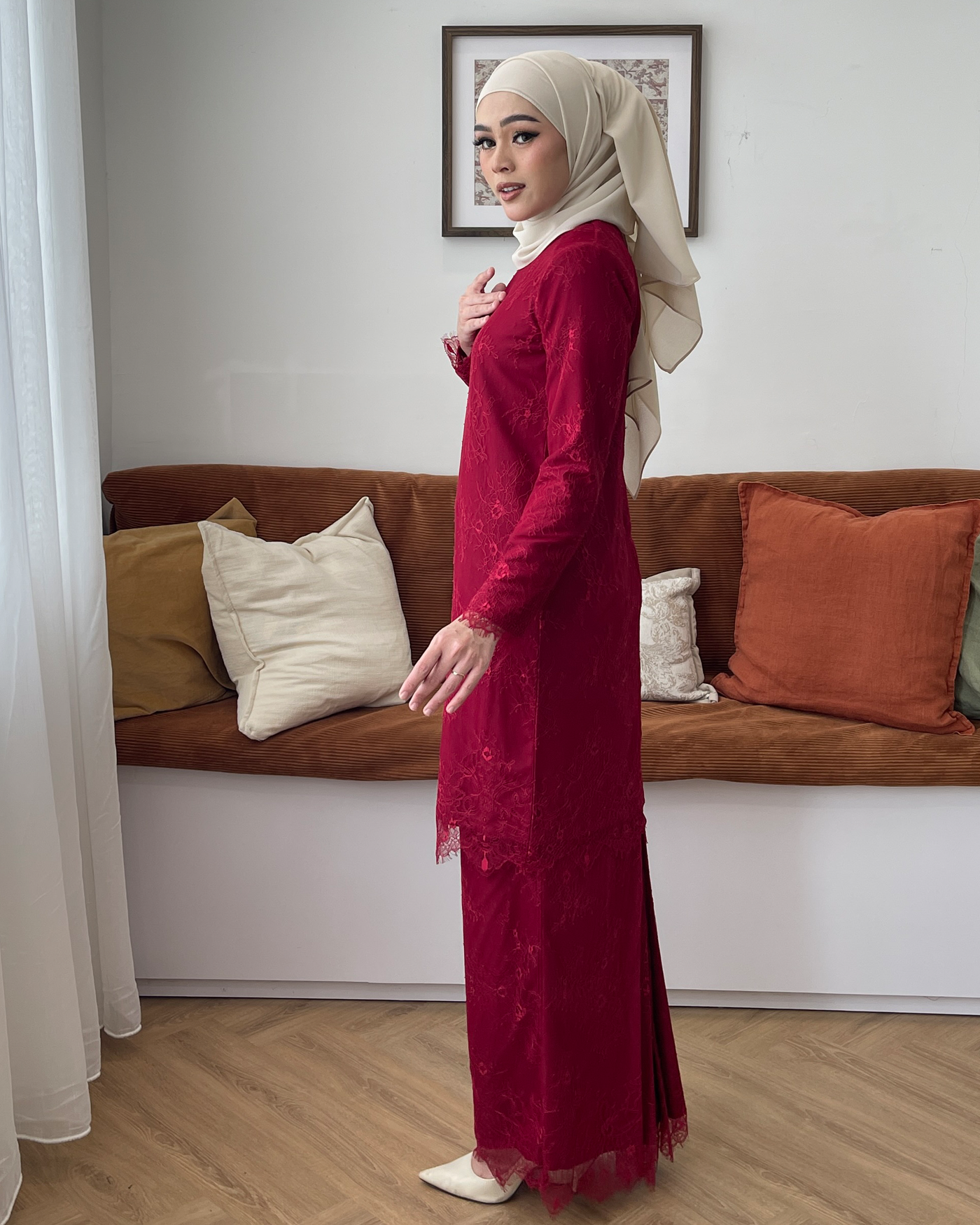 KYRA KURUNG - MAROON